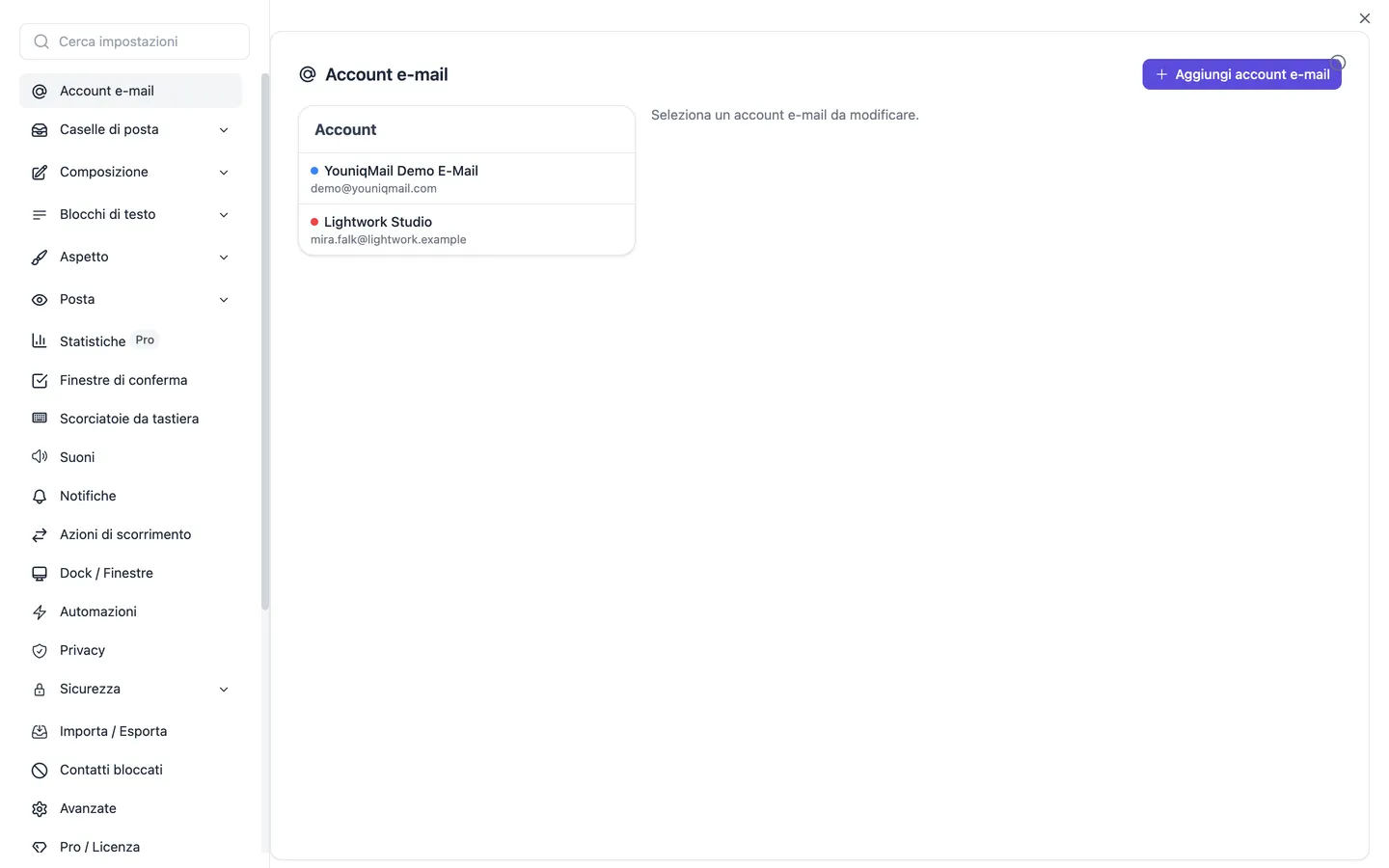 La gestione degli account nelle impostazioni: gli account configurati con nome visualizzato e indirizzo, insieme al pulsante per aggiungere un account